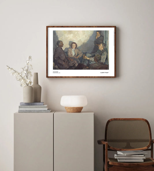 stämningsfull inramad poster av Lotte Laserstein målning Aftonsamtal som föreställer fyra människor i ett koncentrerat samtal