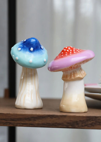 Salt and pepper shakers, Magic mushroom