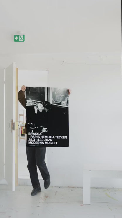 Poster, Brassai, Förälskat par på ett litet parisiskt café